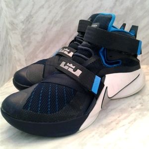 Nike LeBron Soldier IX Mens Basketball Shoes sz 13